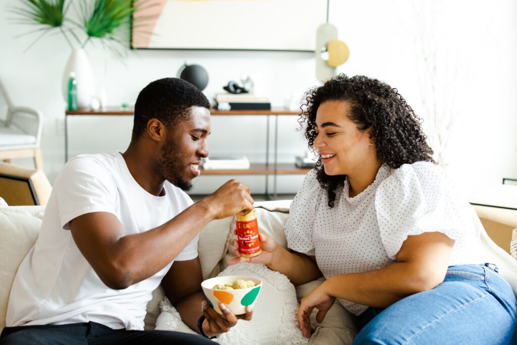 How Can I Date Mindfully And Stay Present During The Date?